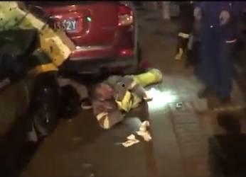 大爷吃瓜表演视频,趣味横生的乡村娱乐盛宴  第1张